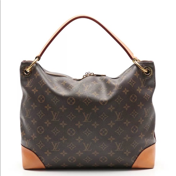 LOUIS VUITTON Berry PM Monogram shoulder bag - Picture 3 of 8